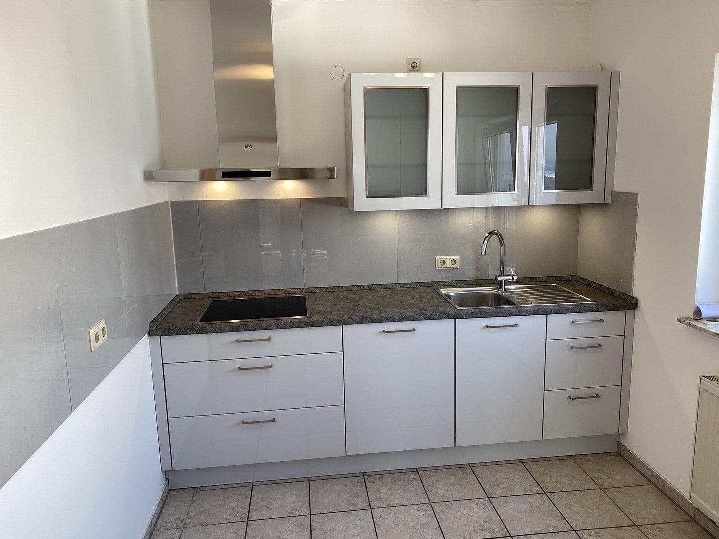 Pronájem bytu 3+1 103 m², Korlingen, Porýní-Falc Pronájem bytu 3+1 103 m², Korlingen, Porýní-Falc