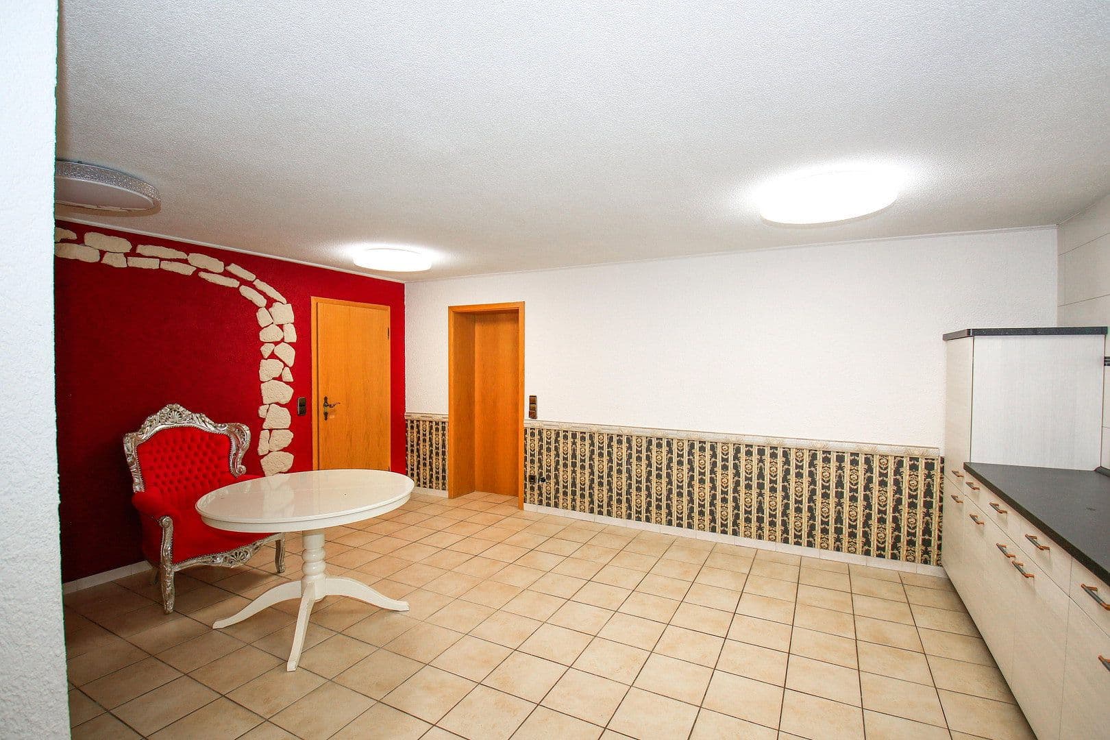 Prodej domu 227 m², pozemek 341 m², Ludwigshafen Maudach, Porýní-Falc Prodej domu 227 m², pozemek 341 m², Ludwigshafen Maudach, Porýní-Falc