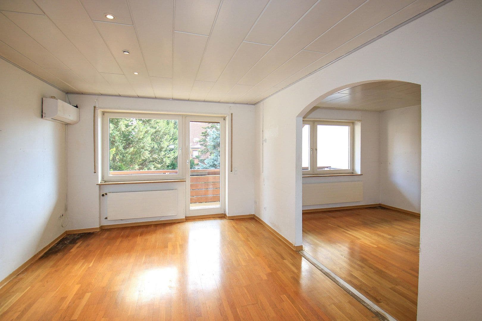 Prodej domu 227 m², pozemek 341 m², Ludwigshafen Maudach, Porýní-Falc Prodej domu 227 m², pozemek 341 m², Ludwigshafen Maudach, Porýní-Falc