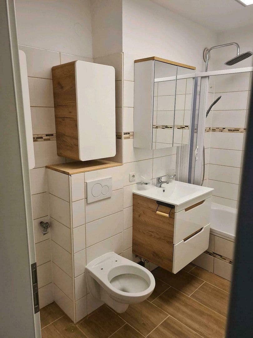Prodej bytu 1+kk 48 m², Frankenstraße 1, Rottendorf, Bavorsko Prodej bytu 1+kk 48 m², Frankenstraße 1, Rottendorf, Bavorsko