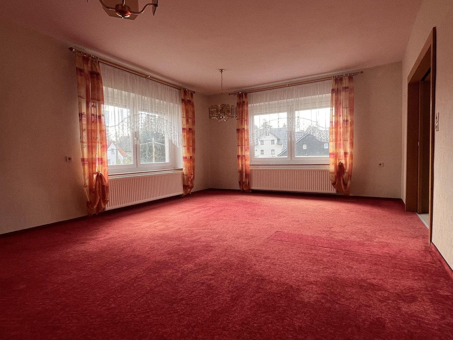 Prodej domu 145 m², pozemek 744 m², Penig, Sasko Prodej domu 145 m², pozemek 744 m², Penig, Sasko