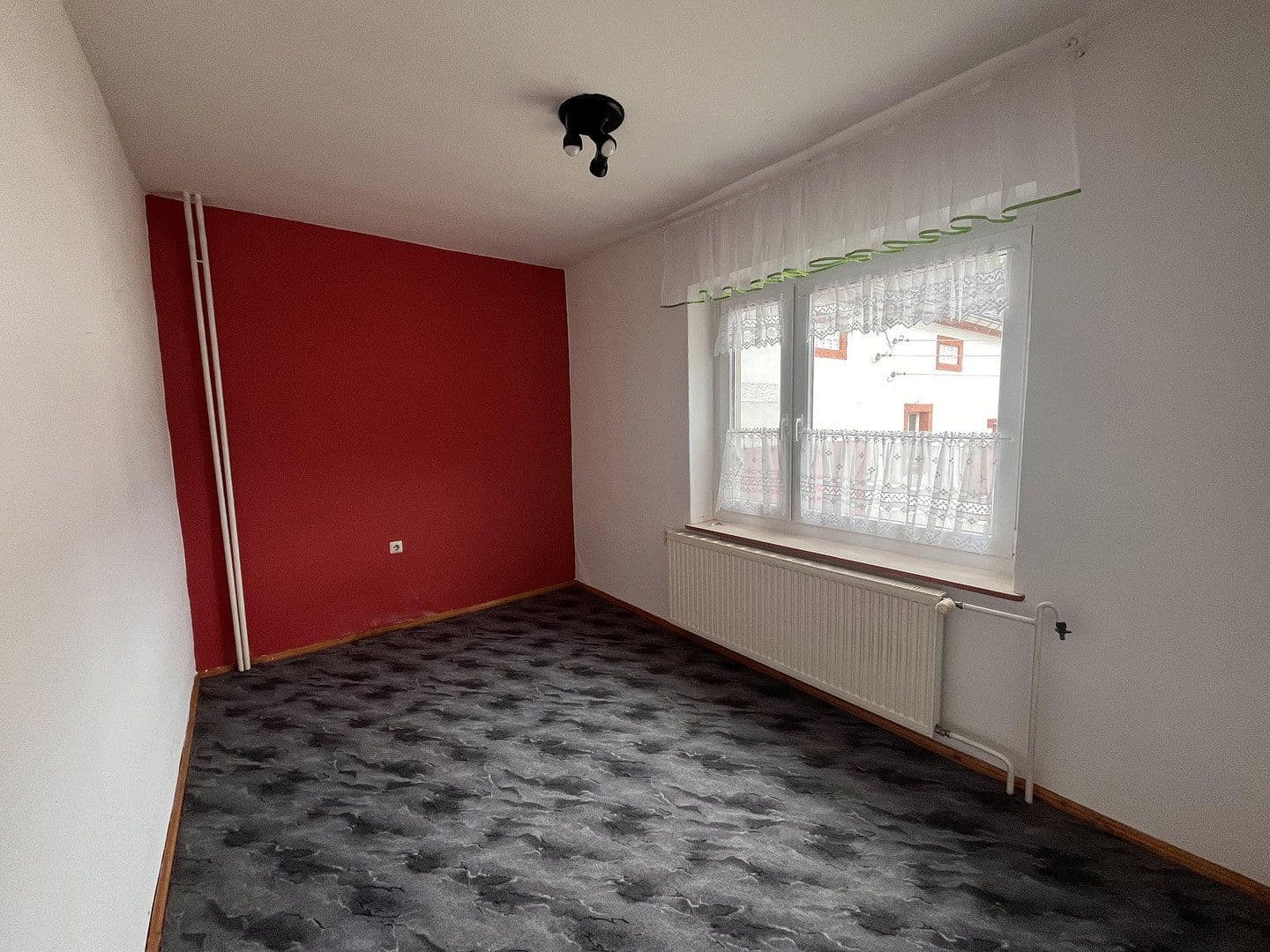Prodej domu 145 m², pozemek 744 m², Penig, Sasko Prodej domu 145 m², pozemek 744 m², Penig, Sasko