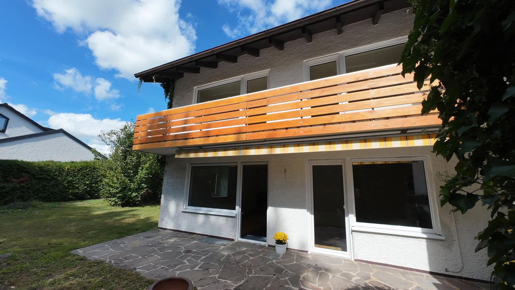 Pronájem domu 162 m², pozemek 690 m², Schwabhausen, Bavorsko Pronájem domu 162 m², pozemek 690 m², Schwabhausen, Bavorsko