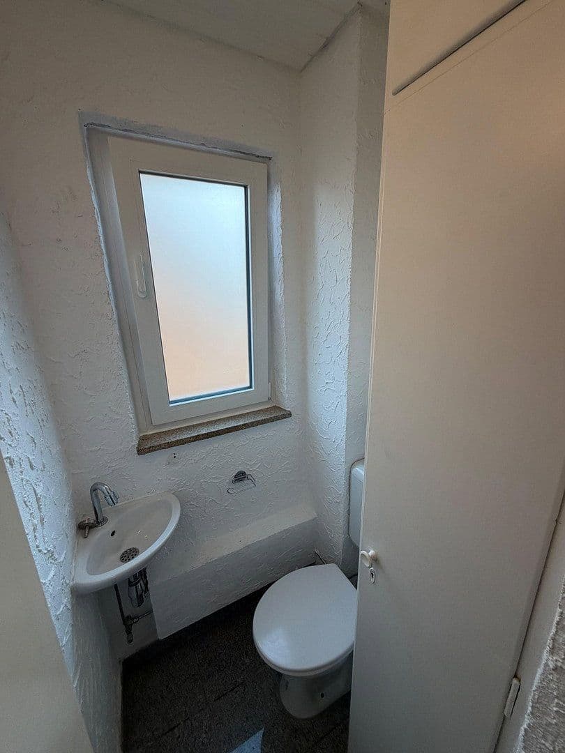 Pronájem bytu 2+1 50 m², Südstraße 156, Heilbronn, Bádensko-Württembersko Pronájem bytu 2+1 50 m², Südstraße 156, Heilbronn, Bádensko-Württembersko