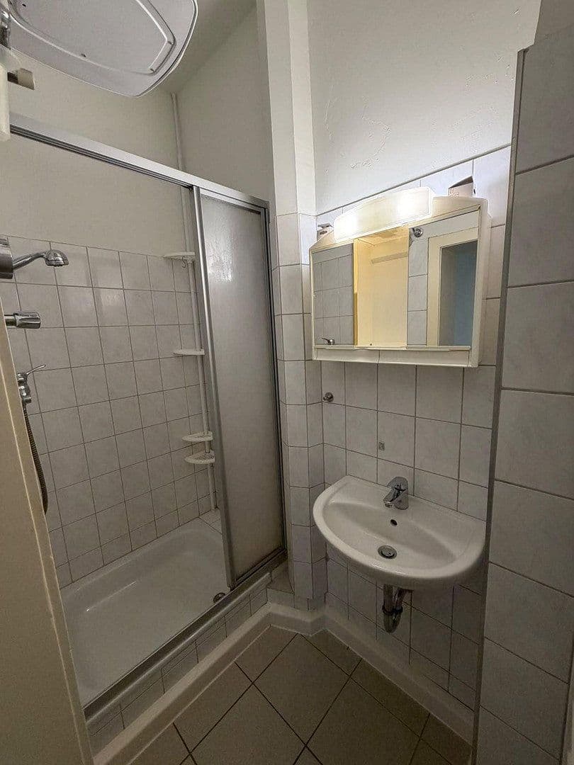 Pronájem bytu 2+1 50 m², Südstraße 156, Heilbronn, Bádensko-Württembersko Pronájem bytu 2+1 50 m², Südstraße 156, Heilbronn, Bádensko-Württembersko