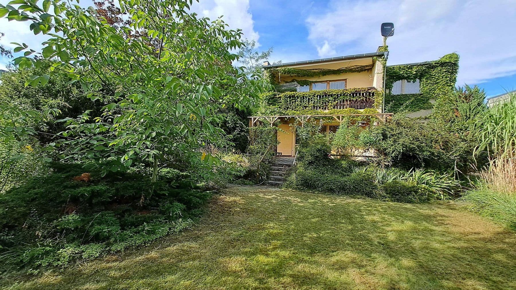 Prodej domu 152 m², pozemek 617 m², Dessau-Ziebigk, Sasko-Anhaltsko Prodej domu 152 m², pozemek 617 m², Dessau-Ziebigk, Sasko-Anhaltsko