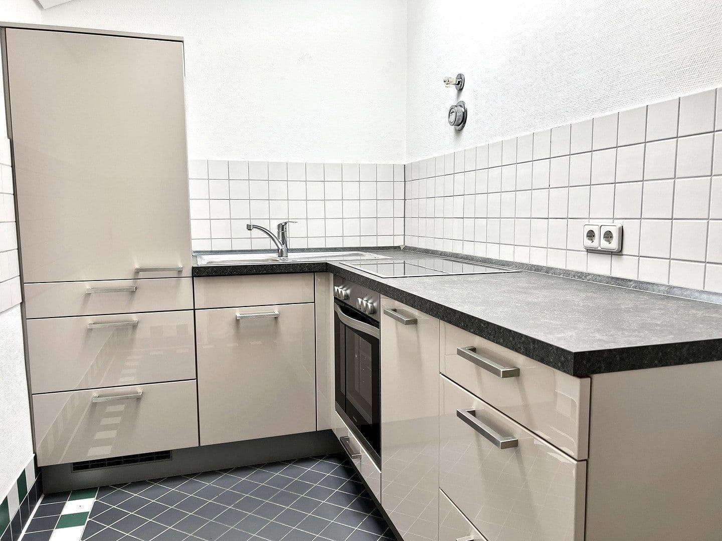 Pronájem kanceláře 170 m², Nürnberger Str. 2a-4, Hanau, Hessen Pronájem kanceláře 170 m², Nürnberger Str. 2a-4, Hanau, Hessen