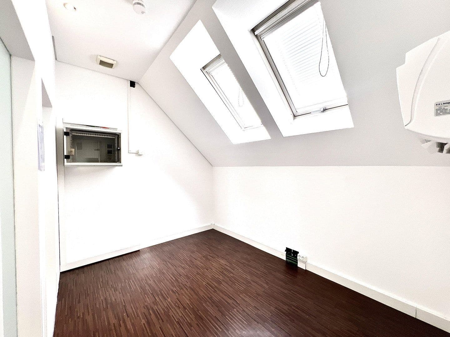 Pronájem kanceláře 170 m², Nürnberger Str. 2a-4, Hanau, Hessen Pronájem kanceláře 170 m², Nürnberger Str. 2a-4, Hanau, Hessen