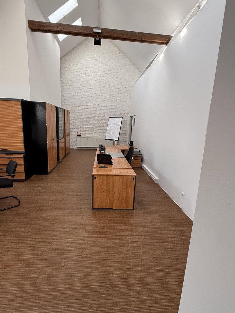 Pronájem kanceláře 130 m², Oberbenrader Straße 51, Krefeld, Severní Porýní-Vestfálsko Pronájem kanceláře 130 m², Oberbenrader Straße 51, Krefeld, Severní Porýní-Vestfálsko