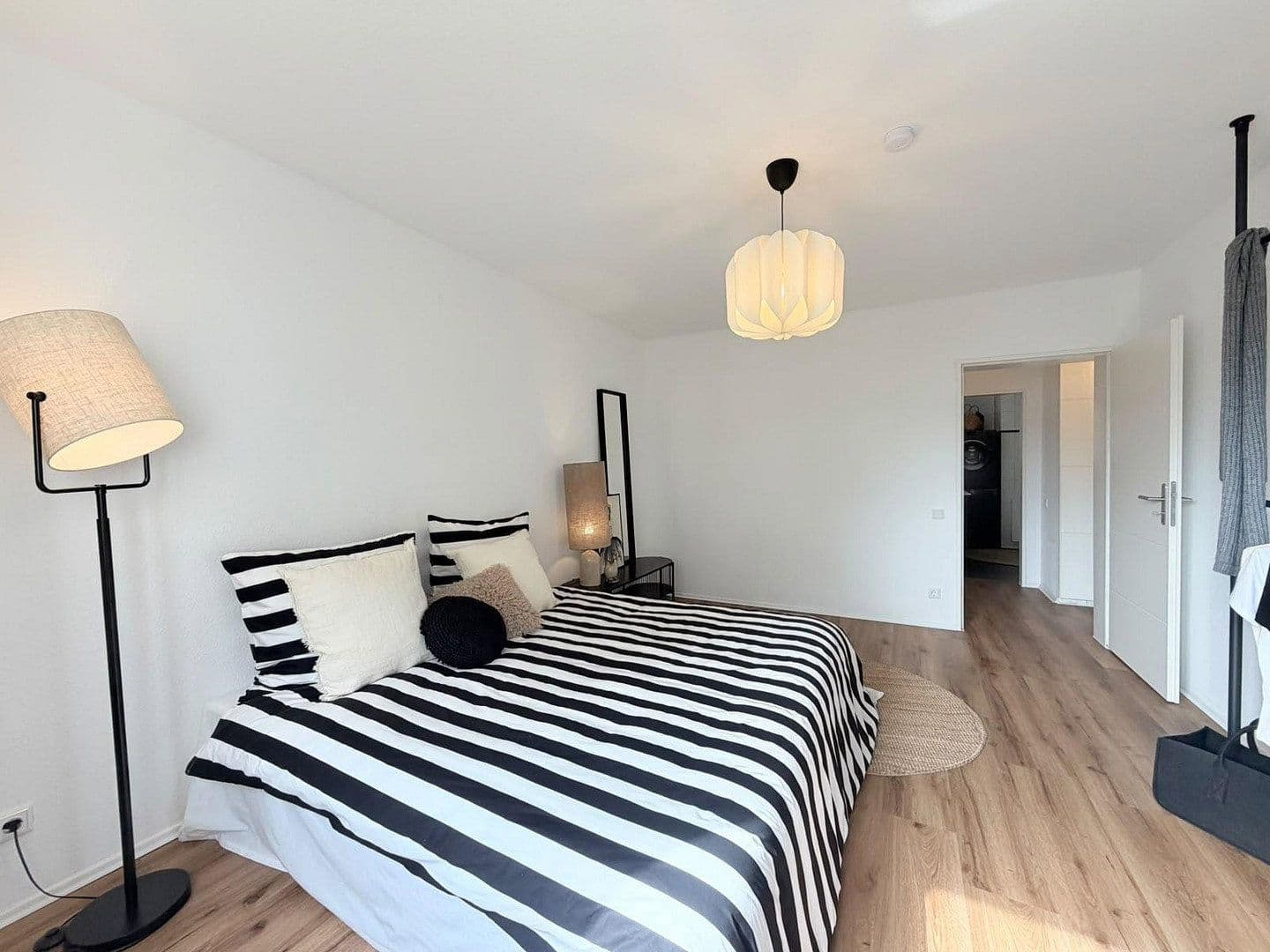 Prodej bytu 4+1 102 m², Max-Planck-Str. 14, Bielefeld, Severní Porýní-Vestfálsko Prodej bytu 4+1 102 m², Max-Planck-Str. 14, Bielefeld, Severní Porýní-Vestfálsko