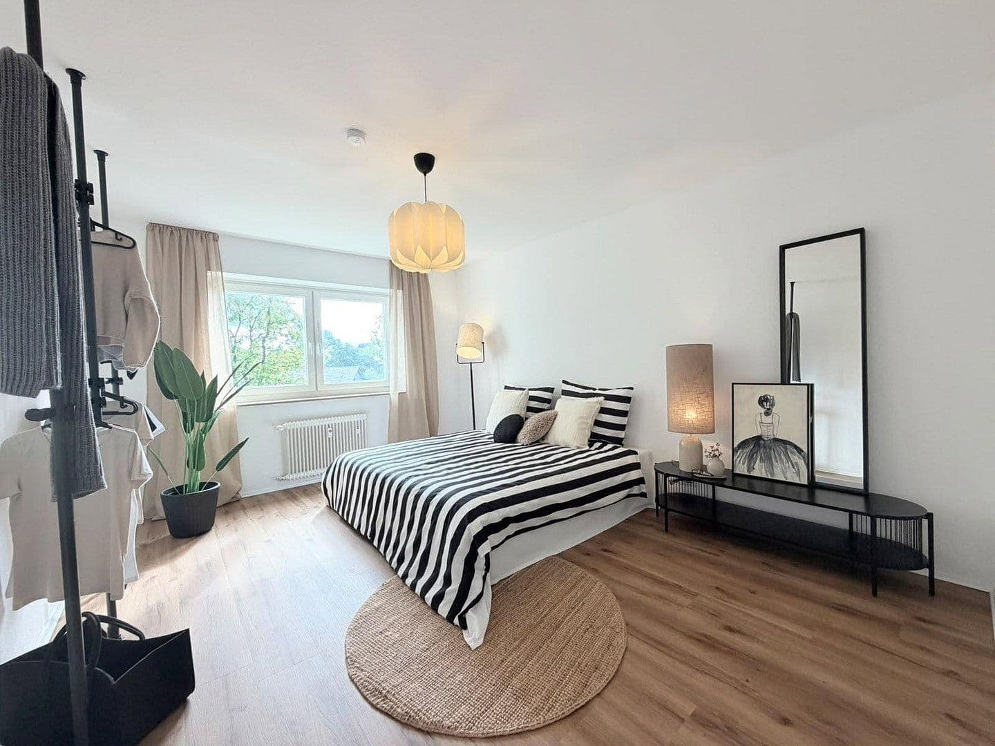 Prodej bytu 4+1 102 m², Max-Planck-Str. 14, Bielefeld, Severní Porýní-Vestfálsko Prodej bytu 4+1 102 m², Max-Planck-Str. 14, Bielefeld, Severní Porýní-Vestfálsko