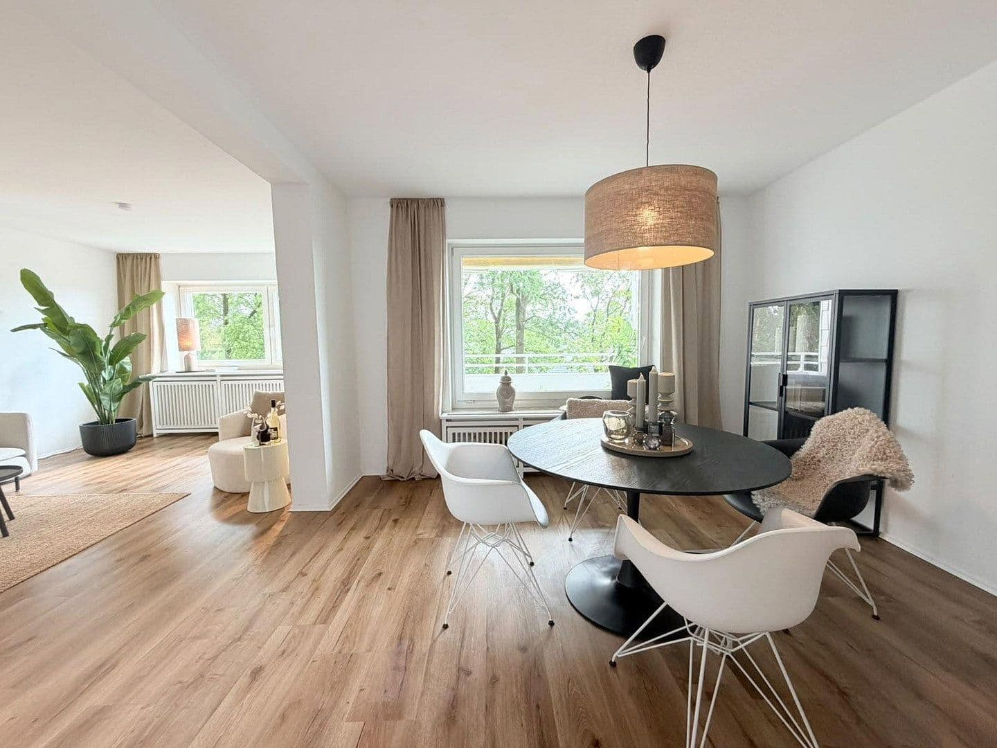 Prodej bytu 4+1 102 m², Max-Planck-Str. 14, Bielefeld, Severní Porýní-Vestfálsko Prodej bytu 4+1 102 m², Max-Planck-Str. 14, Bielefeld, Severní Porýní-Vestfálsko