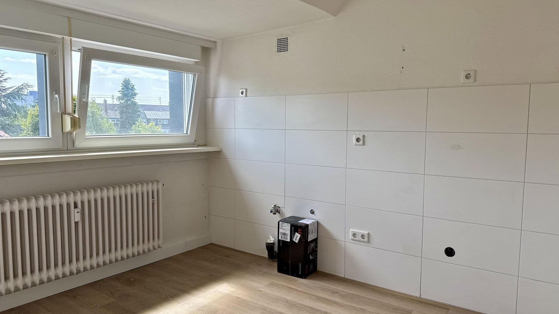 Pronájem bytu 4+1 85 m², Sudetenstraße 6, Karlsruhe, Bádensko-Württembersko Pronájem bytu 4+1 85 m², Sudetenstraße 6, Karlsruhe, Bádensko-Württembersko