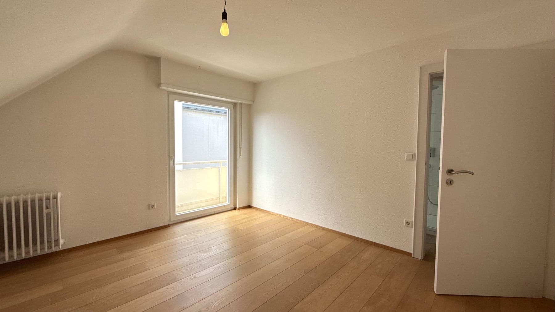 Pronájem bytu 4+1 85 m², Sudetenstraße 6, Karlsruhe, Bádensko-Württembersko Pronájem bytu 4+1 85 m², Sudetenstraße 6, Karlsruhe, Bádensko-Württembersko