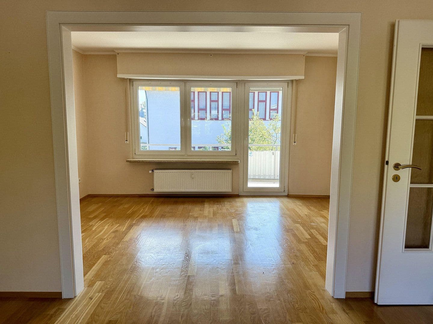 Pronájem bytu 2+1 95 m², Karlsruhe, Bádensko-Württembersko Pronájem bytu 2+1 95 m², Karlsruhe, Bádensko-Württembersko