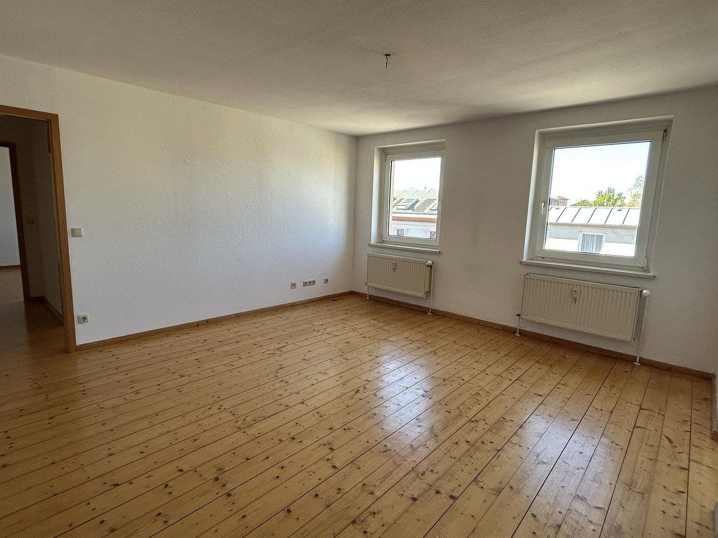 Pronájem bytu 3+1 68 m², Wörmlitzer Straße 12, Halle, Sasko-Anhaltsko Pronájem bytu 3+1 68 m², Wörmlitzer Straße 12, Halle, Sasko-Anhaltsko