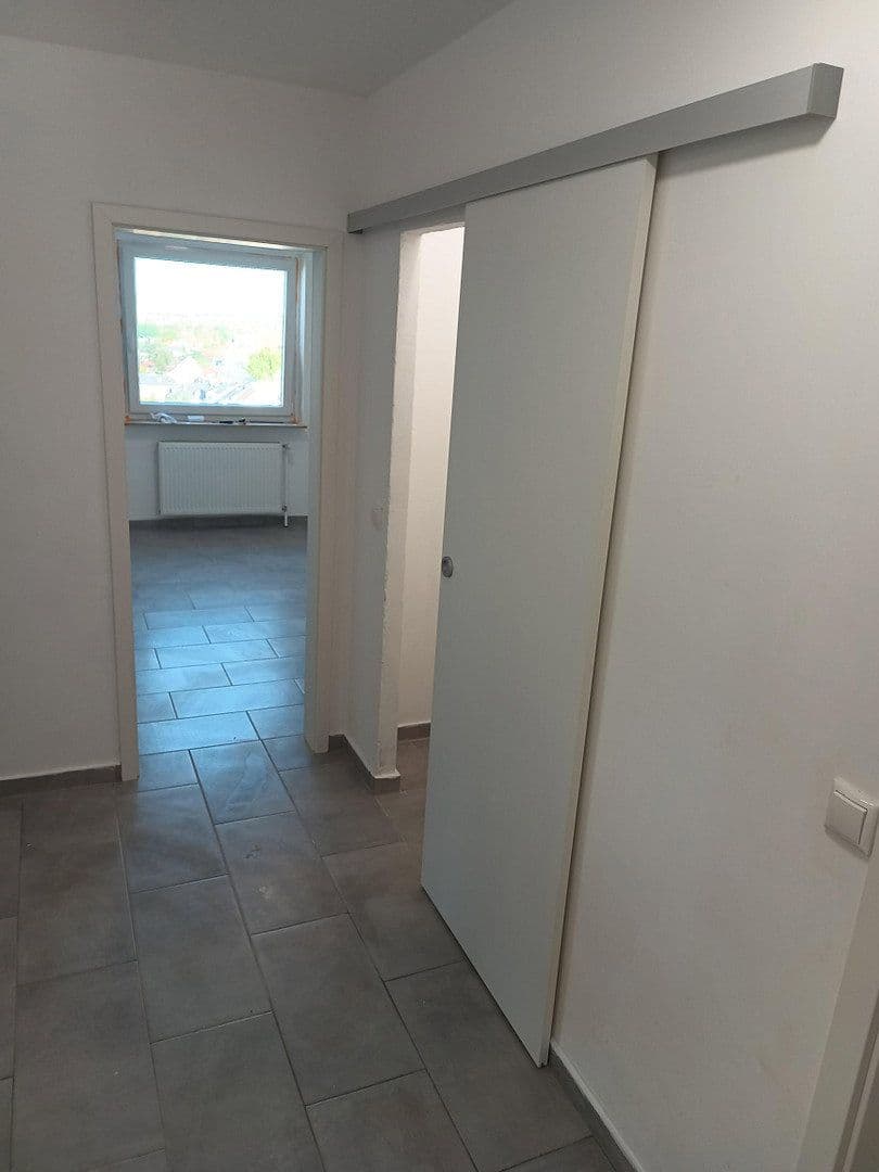 Pronájem bytu 3+kk 91 m², Im Mainfeld 23, Frankfurt, Hessen Pronájem bytu 3+kk 91 m², Im Mainfeld 23, Frankfurt, Hessen
