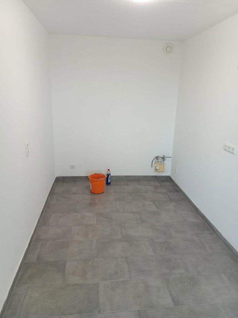 Pronájem bytu 3+kk 91 m², Im Mainfeld 23, Frankfurt, Hessen Pronájem bytu 3+kk 91 m², Im Mainfeld 23, Frankfurt, Hessen