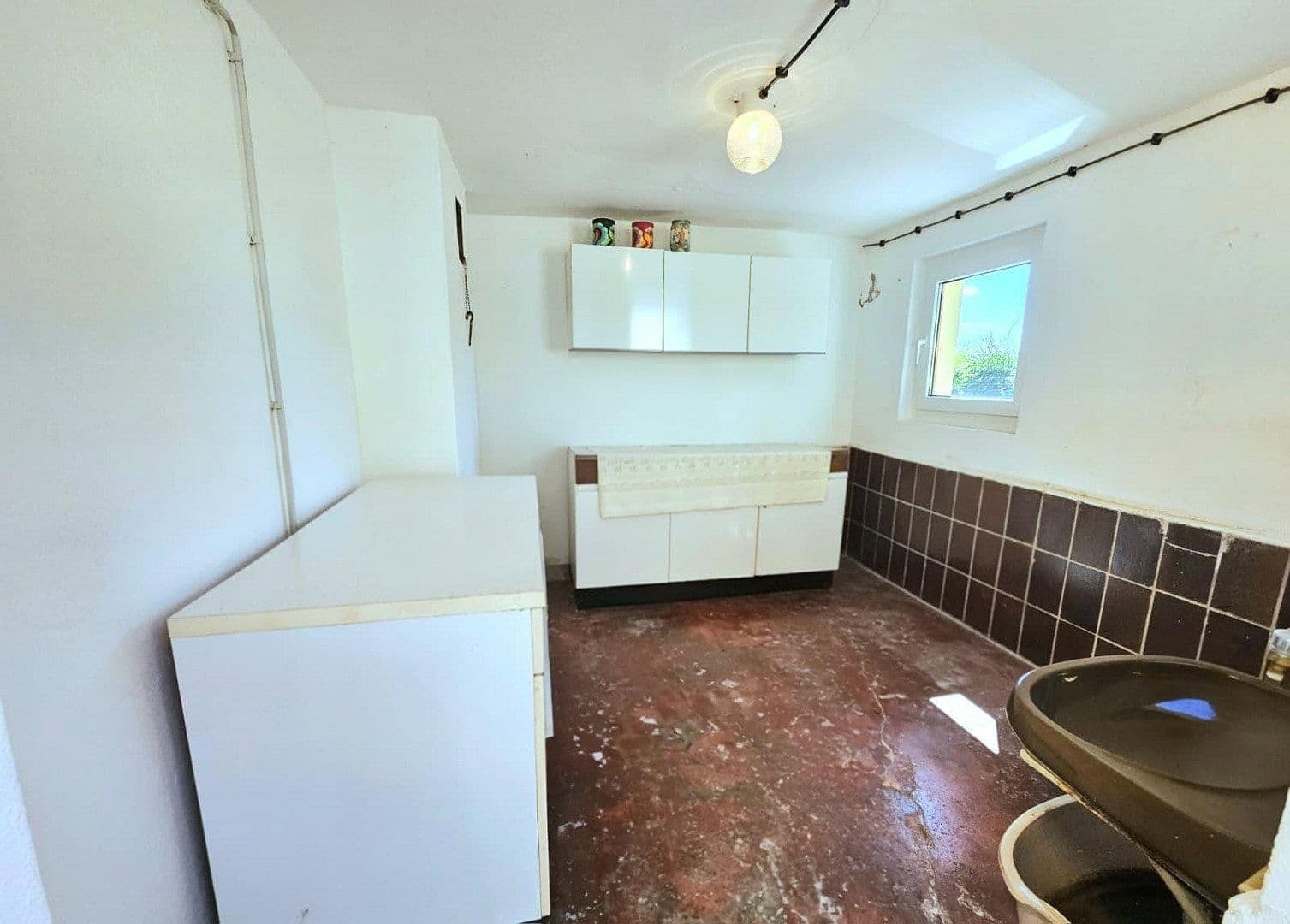 Prodej domu 130 m², pozemek 871 m², Straße der Neuen Zeit 15, Südharz, Sasko-Anhaltsko Prodej domu 130 m², pozemek 871 m², Straße der Neuen Zeit 15, Südharz, Sasko-Anhaltsko