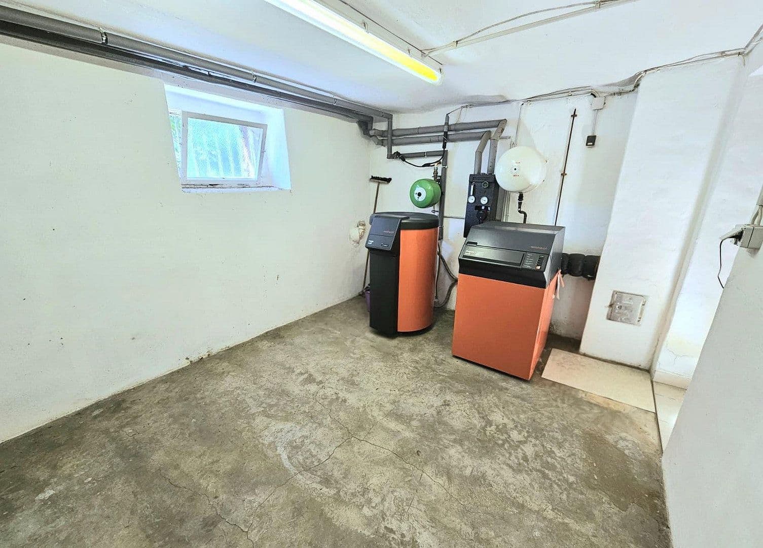 Prodej domu 130 m², pozemek 871 m², Straße der Neuen Zeit 15, Südharz, Sasko-Anhaltsko Prodej domu 130 m², pozemek 871 m², Straße der Neuen Zeit 15, Südharz, Sasko-Anhaltsko