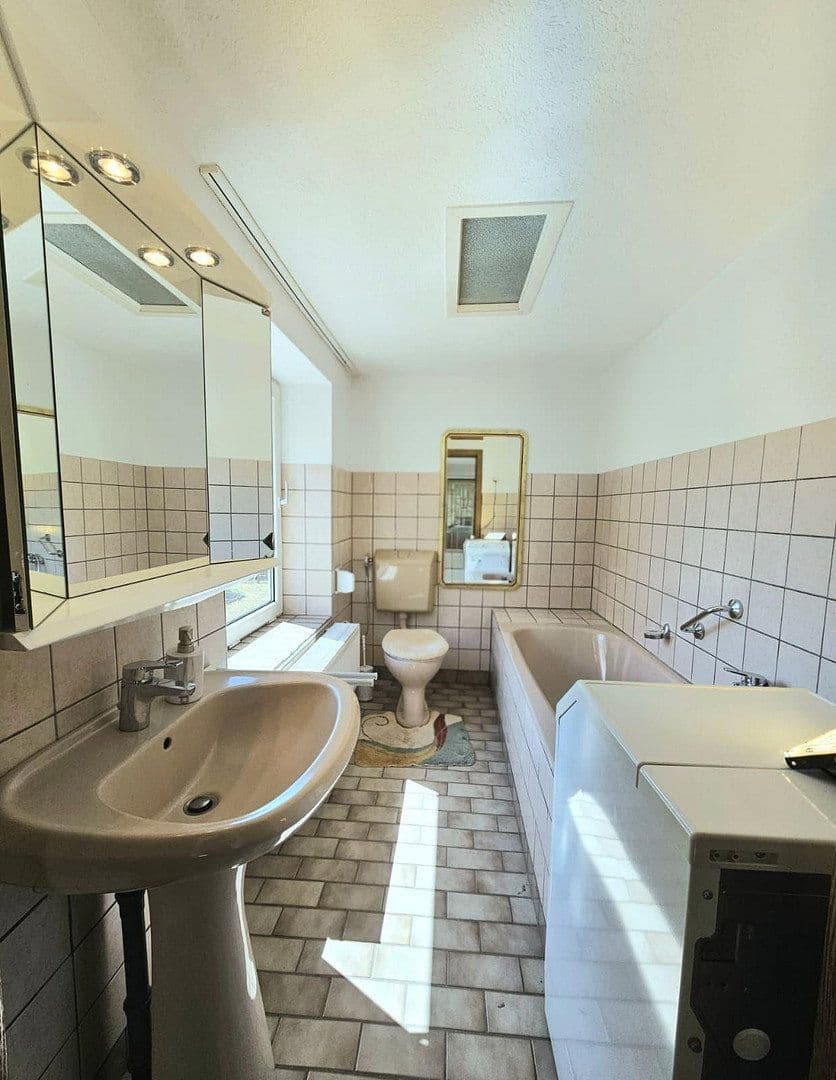 Prodej domu 130 m², pozemek 871 m², Straße der Neuen Zeit 15, Südharz, Sasko-Anhaltsko Prodej domu 130 m², pozemek 871 m², Straße der Neuen Zeit 15, Südharz, Sasko-Anhaltsko