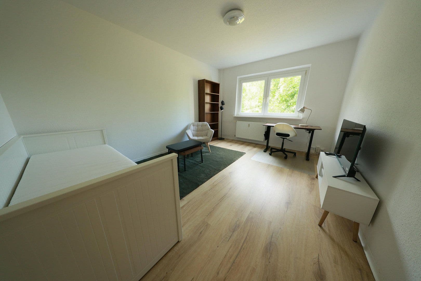 Pronájem bytu 1+1 37 m², Rostock, Mecklenburg-Vorpommern Pronájem bytu 1+1 37 m², Rostock, Mecklenburg-Vorpommern