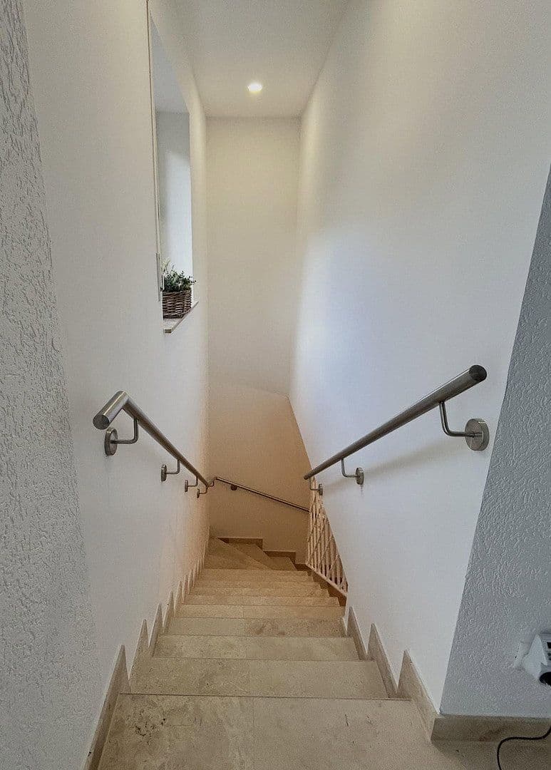Pronájem domu 135 m², pozemek 587 m², Auf der Hardt 1, Bad Ems, Porýní-Falc Pronájem domu 135 m², pozemek 587 m², Auf der Hardt 1, Bad Ems, Porýní-Falc