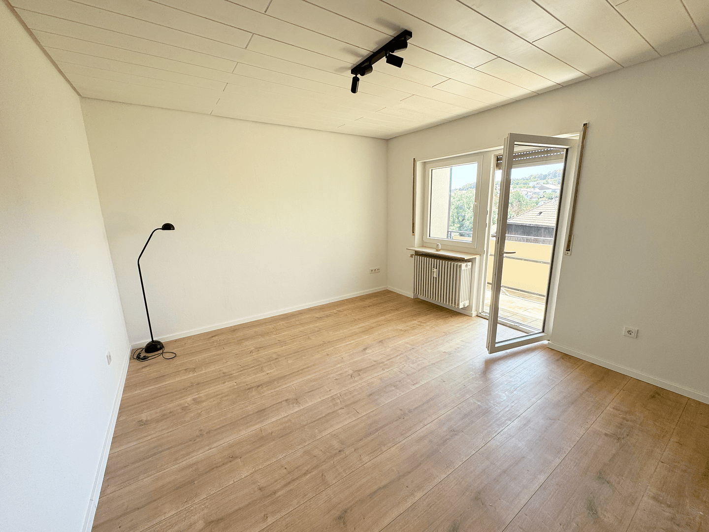 Prodej bytu 1+1 29 m², Kirchheimbolanden, Porýní-Falc Prodej bytu 1+1 29 m², Kirchheimbolanden, Porýní-Falc
