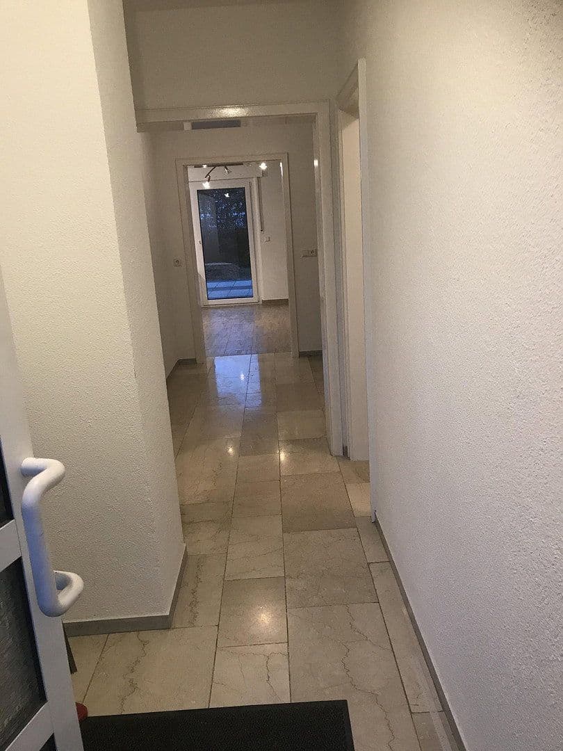 Prodej domu 686 m², pozemek 1.219 m², Postsr 1/3, Gottmadingen, Bádensko-Württembersko Prodej domu 686 m², pozemek 1.219 m², Postsr 1/3, Gottmadingen, Bádensko-Württembersko