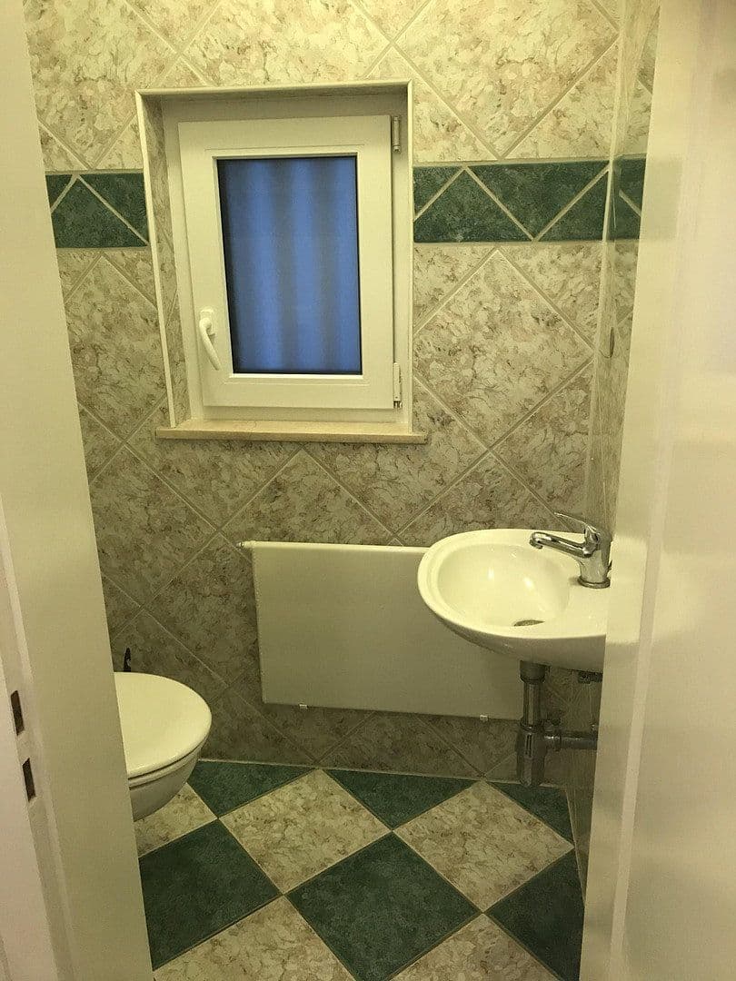 Prodej domu 686 m², pozemek 1.219 m², Postsr 1/3, Gottmadingen, Bádensko-Württembersko Prodej domu 686 m², pozemek 1.219 m², Postsr 1/3, Gottmadingen, Bádensko-Württembersko