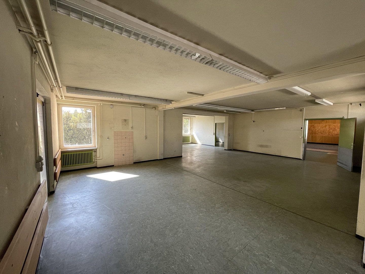 Prodej domu 686 m², pozemek 1.219 m², Postsr 1/3, Gottmadingen, Bádensko-Württembersko Prodej domu 686 m², pozemek 1.219 m², Postsr 1/3, Gottmadingen, Bádensko-Württembersko