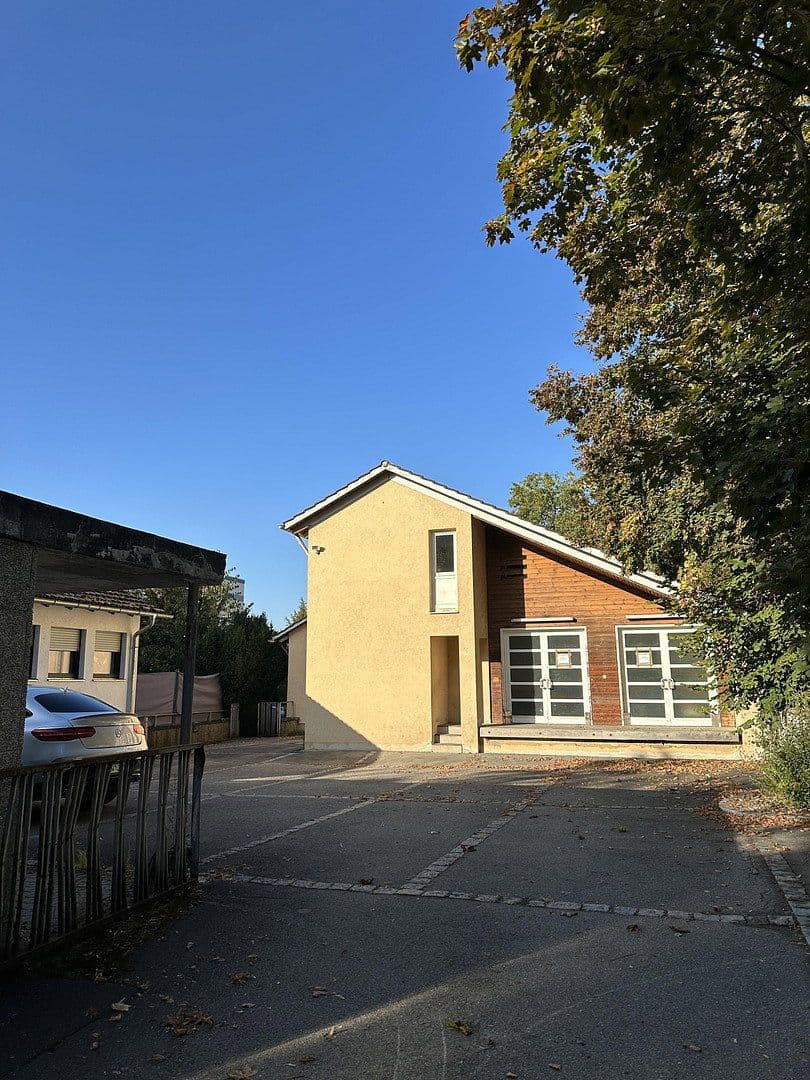 Prodej domu 686 m², pozemek 1.219 m², Postsr 1/3, Gottmadingen, Bádensko-Württembersko Prodej domu 686 m², pozemek 1.219 m², Postsr 1/3, Gottmadingen, Bádensko-Württembersko