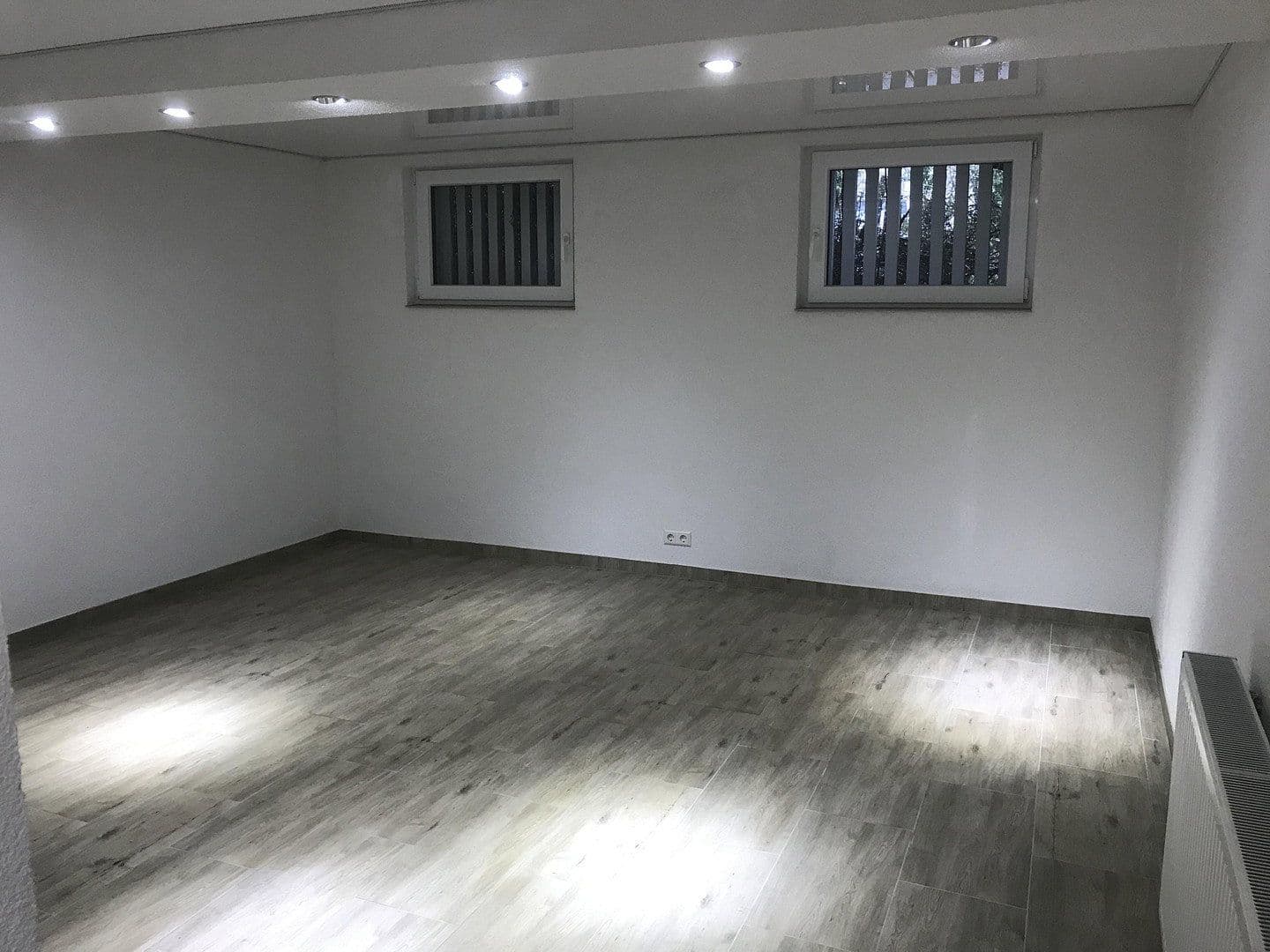 Prodej domu 686 m², pozemek 1.219 m², Postsr 1/3, Gottmadingen, Bádensko-Württembersko Prodej domu 686 m², pozemek 1.219 m², Postsr 1/3, Gottmadingen, Bádensko-Württembersko