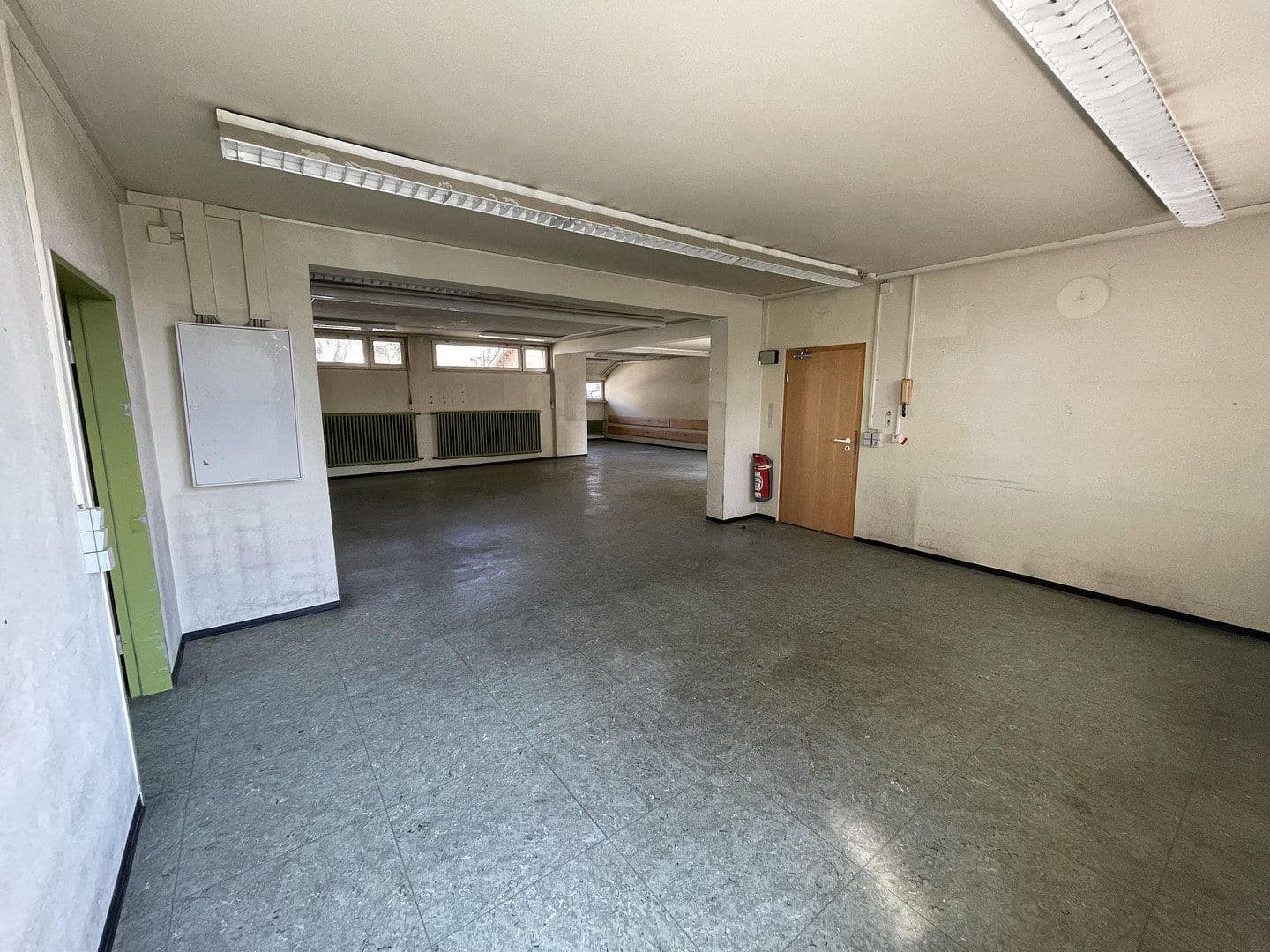 Prodej domu 686 m², pozemek 1.219 m², Postsr 1/3, Gottmadingen, Bádensko-Württembersko Prodej domu 686 m², pozemek 1.219 m², Postsr 1/3, Gottmadingen, Bádensko-Württembersko