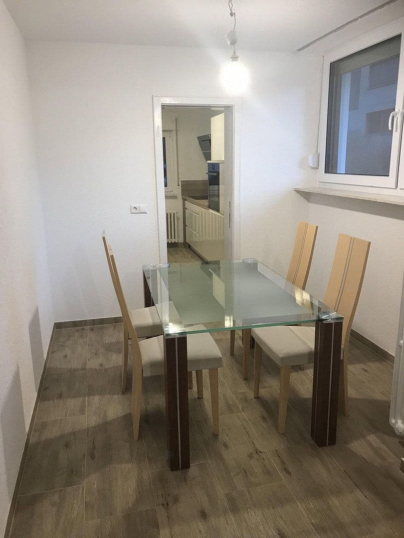 Prodej domu 686 m², pozemek 1.219 m², Postsr 1/3, Gottmadingen, Bádensko-Württembersko Prodej domu 686 m², pozemek 1.219 m², Postsr 1/3, Gottmadingen, Bádensko-Württembersko