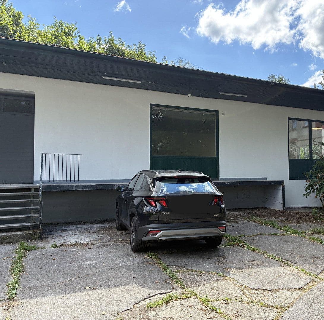 Pronájem nebytového prostoru 140 m², Raiffeisenstraße 14, Remscheid, Severní Porýní-Vestfálsko Pronájem nebytového prostoru 140 m², Raiffeisenstraße 14, Remscheid, Severní Porýní-Vestfálsko