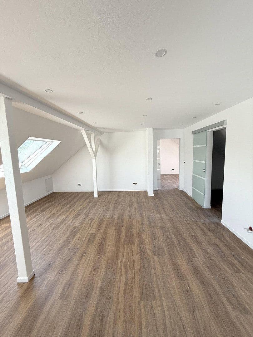 Prodej bytu 7+1 96 m², Hochtraße 1, Schalksmühle, Severní Porýní-Vestfálsko Prodej bytu 7+1 96 m², Hochtraße 1, Schalksmühle, Severní Porýní-Vestfálsko