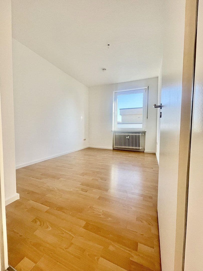 Pronájem bytu 3+1 83 m², München, Bavorsko Pronájem bytu 3+1 83 m², München, Bavorsko
