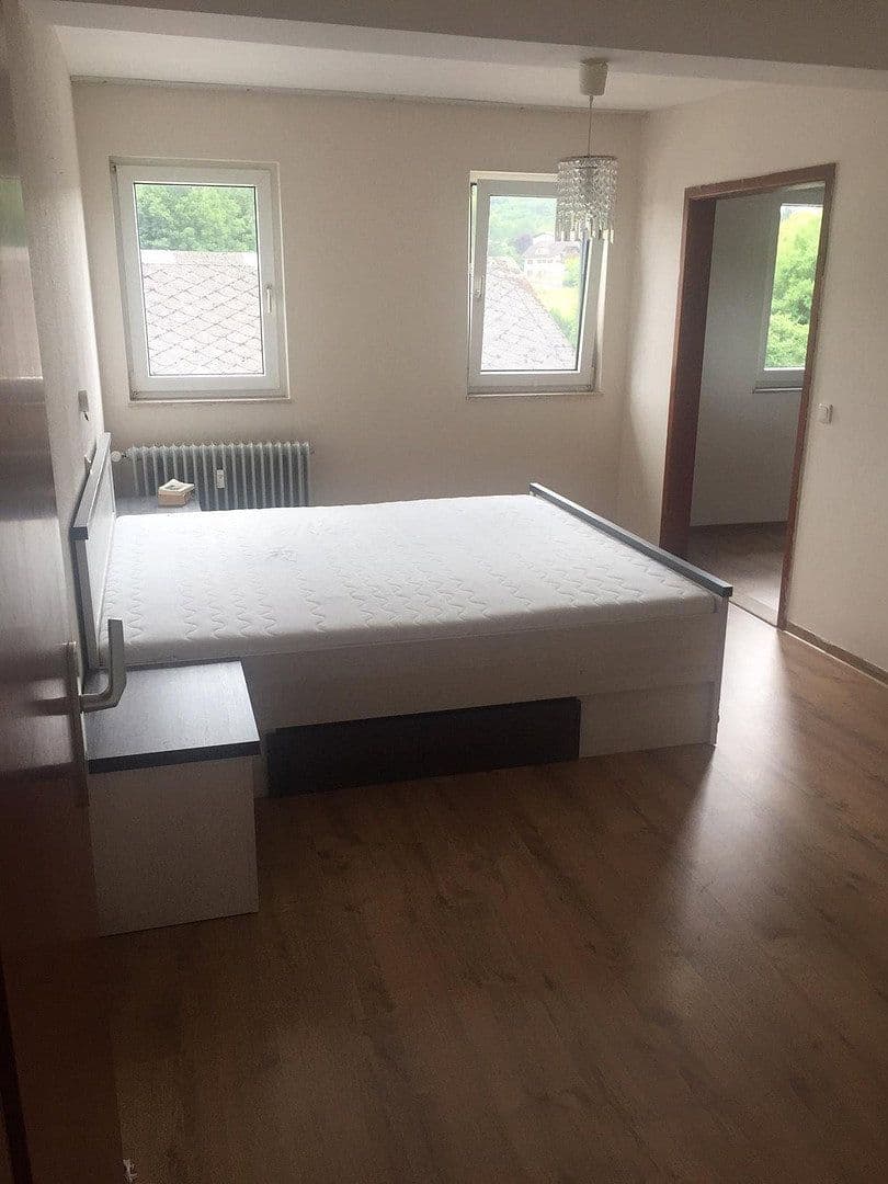 Pronájem bytu 4+1 103 m², Buderusstraße 29, Weilmünster, Hessen Pronájem bytu 4+1 103 m², Buderusstraße 29, Weilmünster, Hessen