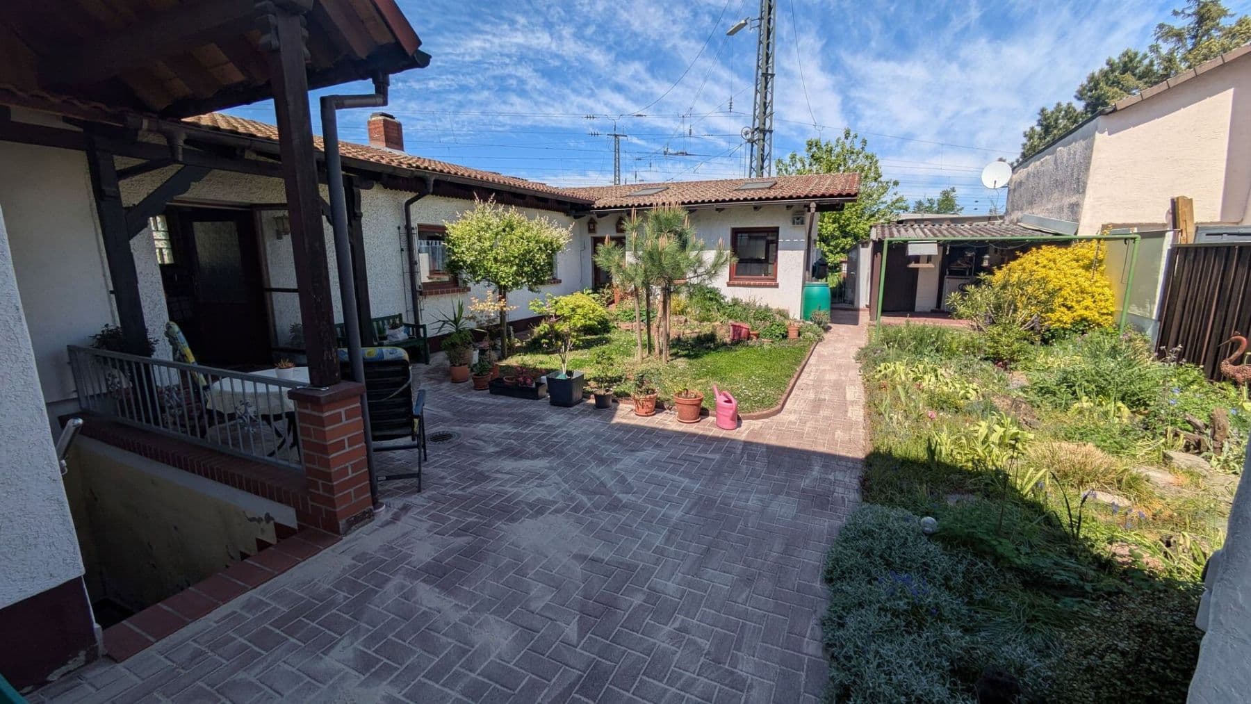 Prodej domu 160 m², pozemek 539 m², Ludwigshafen am Rhein, Porýní-Falc Prodej domu 160 m², pozemek 539 m², Ludwigshafen am Rhein, Porýní-Falc