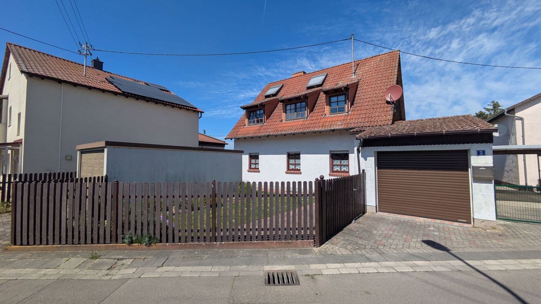 Prodej domu 160 m², pozemek 539 m², Ludwigshafen am Rhein, Porýní-Falc Prodej domu 160 m², pozemek 539 m², Ludwigshafen am Rhein, Porýní-Falc