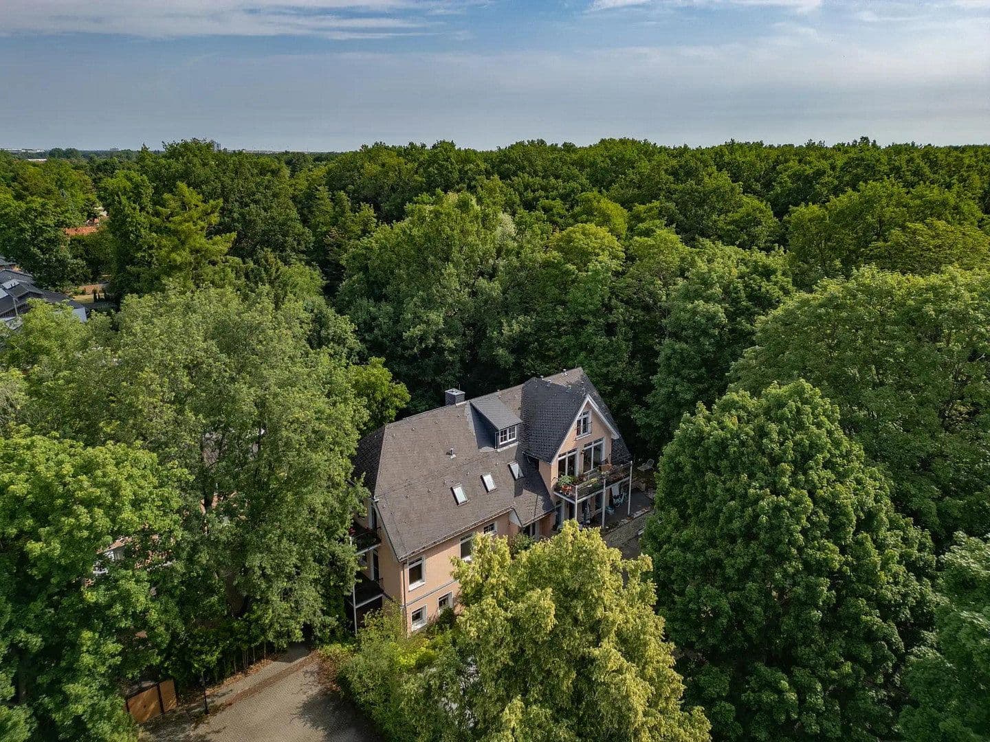 Prodej bytu 4+1 151 m², Ekhof str. 27, Berlin-Köpenick, Berlín Prodej bytu 4+1 151 m², Ekhof str. 27, Berlin-Köpenick, Berlín