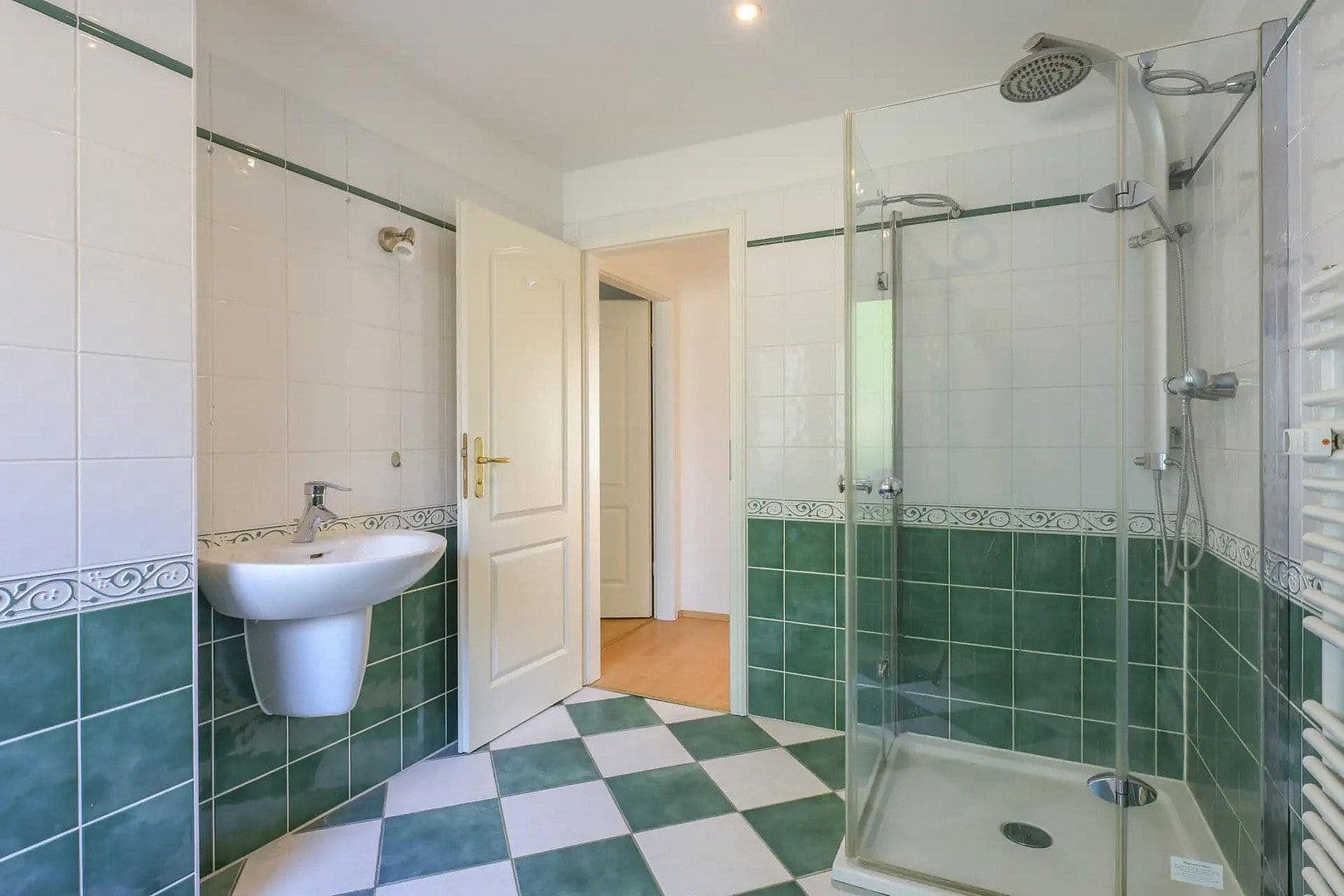 Prodej bytu 4+1 151 m², Ekhof str. 27, Berlin-Köpenick, Berlín Prodej bytu 4+1 151 m², Ekhof str. 27, Berlin-Köpenick, Berlín