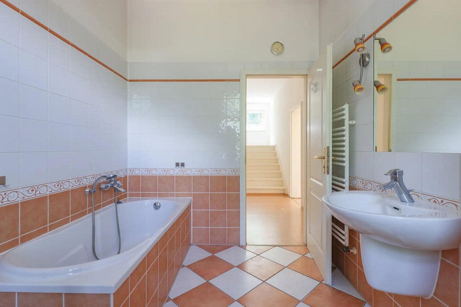 Prodej bytu 4+1 151 m², Ekhof str. 27, Berlin-Köpenick, Berlín Prodej bytu 4+1 151 m², Ekhof str. 27, Berlin-Köpenick, Berlín