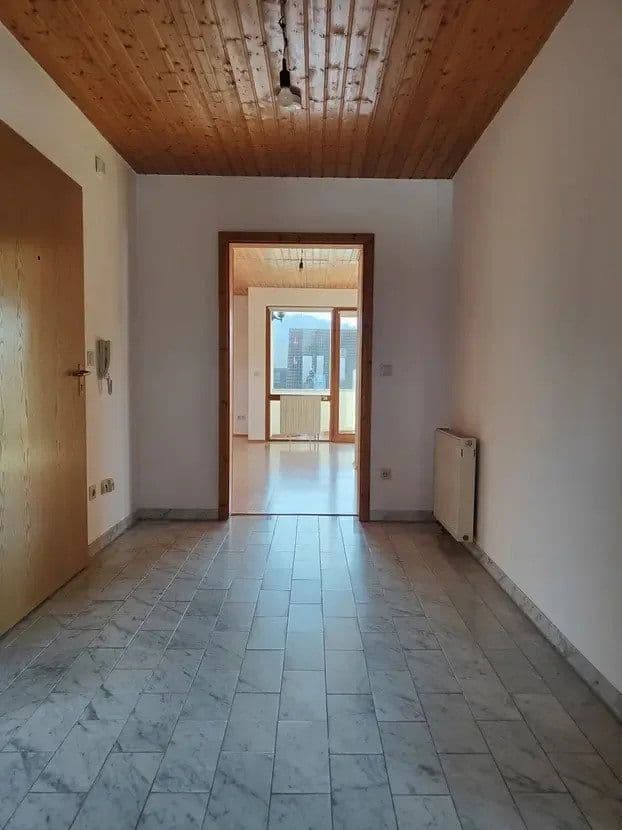 Pronájem bytu 3+kk 100 m², Karlsruhe, Bádensko-Württembersko Pronájem bytu 3+kk 100 m², Karlsruhe, Bádensko-Württembersko