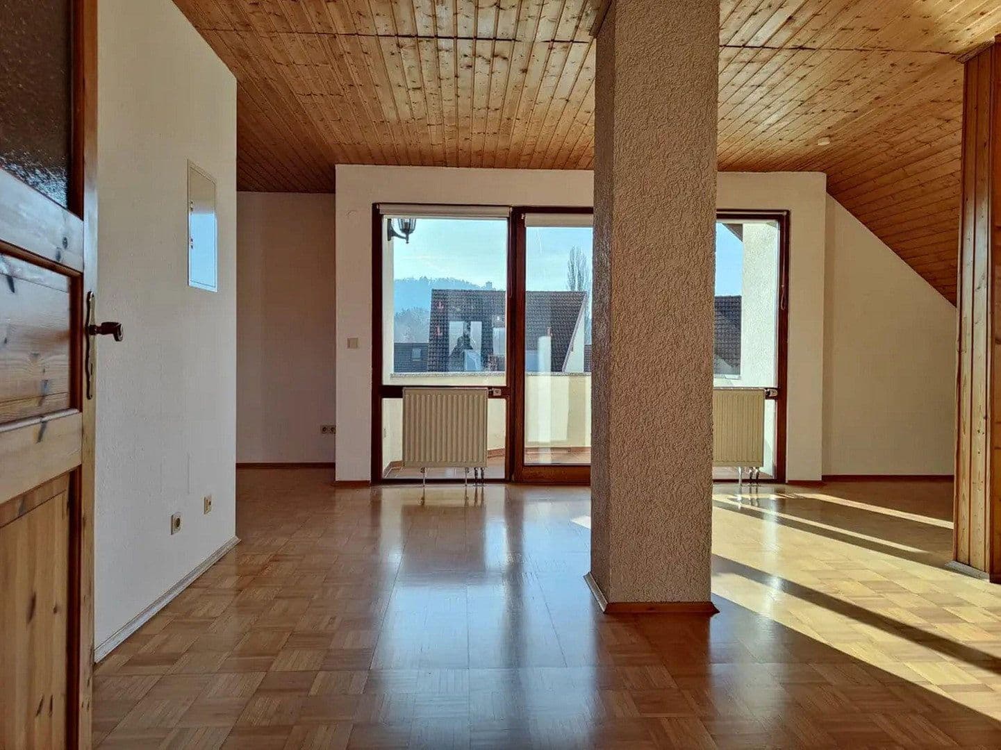 Pronájem bytu 3+kk 100 m², Karlsruhe, Bádensko-Württembersko Pronájem bytu 3+kk 100 m², Karlsruhe, Bádensko-Württembersko