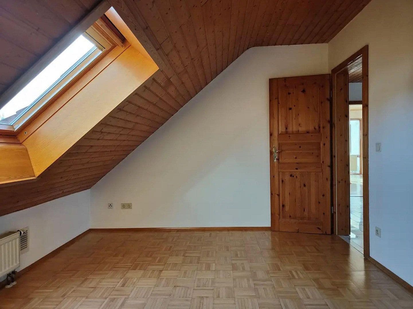 Pronájem bytu 3+kk 100 m², Karlsruhe, Bádensko-Württembersko Pronájem bytu 3+kk 100 m², Karlsruhe, Bádensko-Württembersko