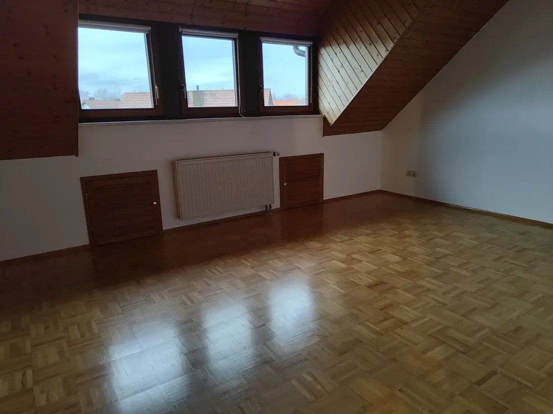 Pronájem bytu 3+kk 100 m², Karlsruhe, Bádensko-Württembersko Pronájem bytu 3+kk 100 m², Karlsruhe, Bádensko-Württembersko