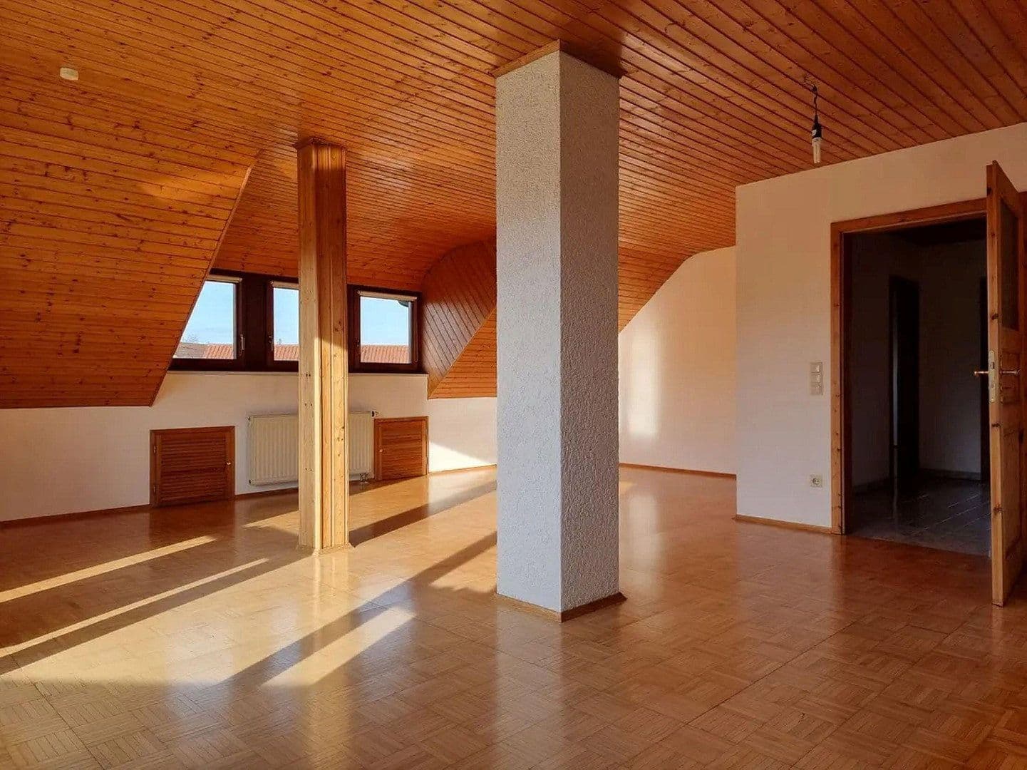 Pronájem bytu 3+kk 100 m², Karlsruhe, Bádensko-Württembersko Pronájem bytu 3+kk 100 m², Karlsruhe, Bádensko-Württembersko