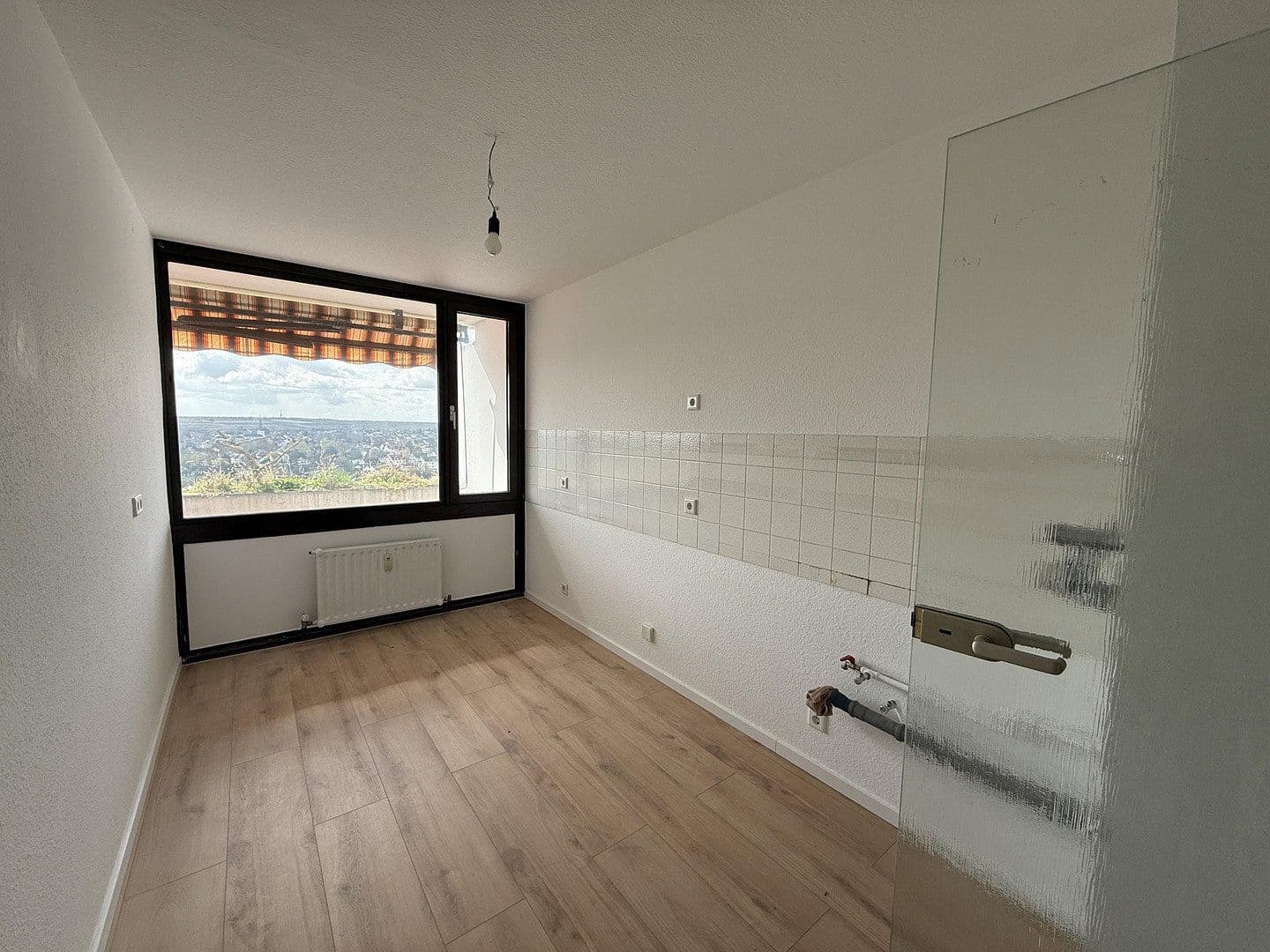 Pronájem bytu 3+1 96 m², Mainz, Porýní-Falc Pronájem bytu 3+1 96 m², Mainz, Porýní-Falc